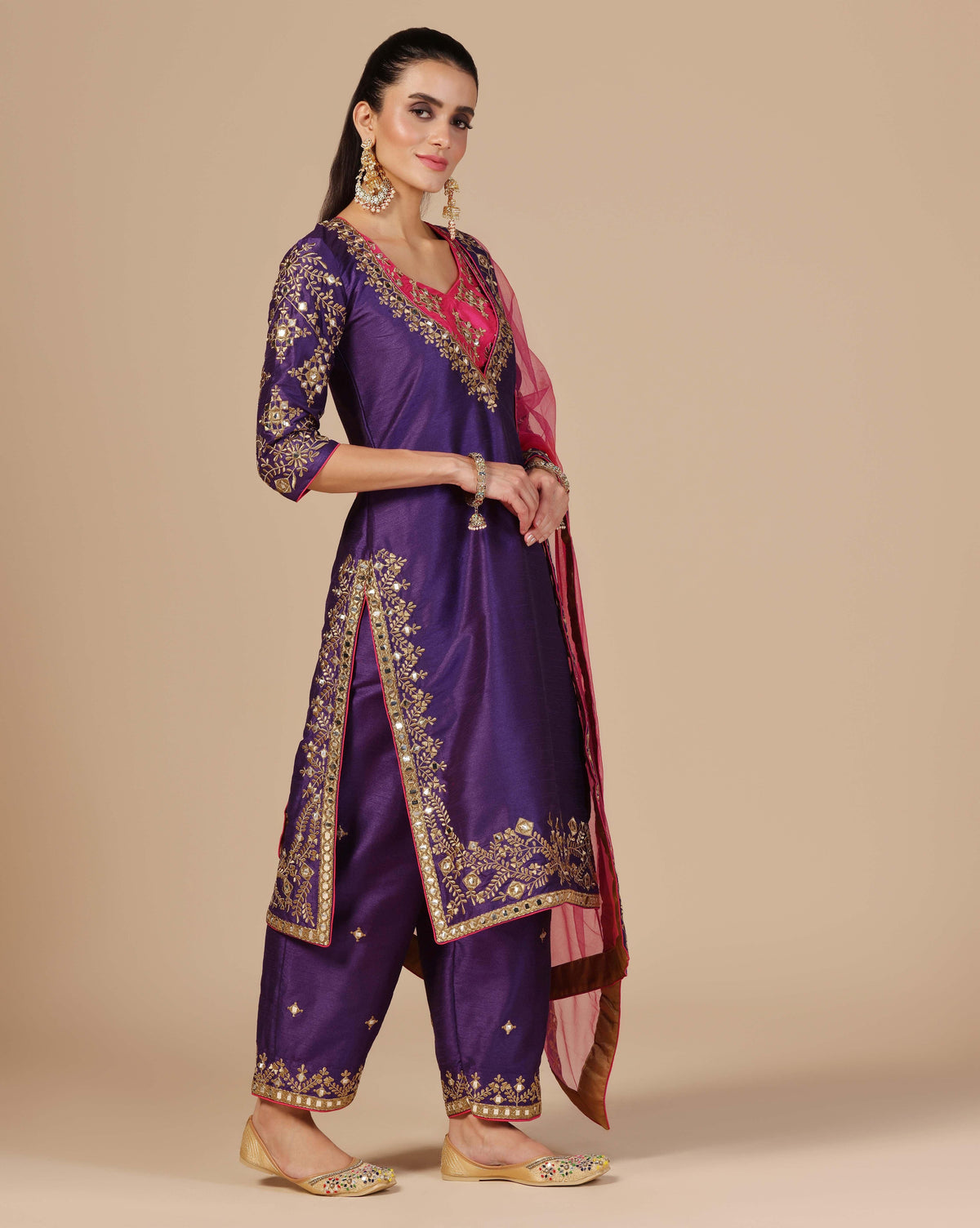 Embroidered Kurti Set