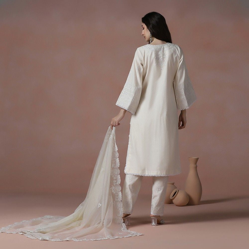 Classic Ivory Chanderi Kurta Set With Fine Thread & Pearl Work