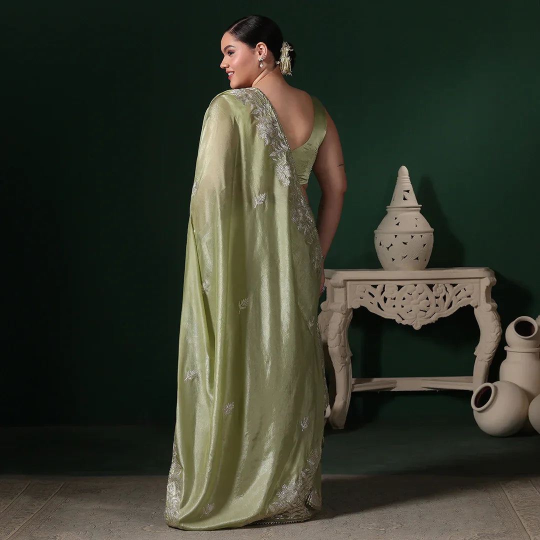 Green Gotta Crepe Saree With Unstitched Blouse