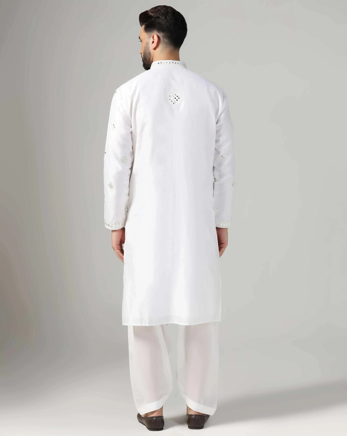 Men's Kurta Salwar Set With Mirror Work Detailing