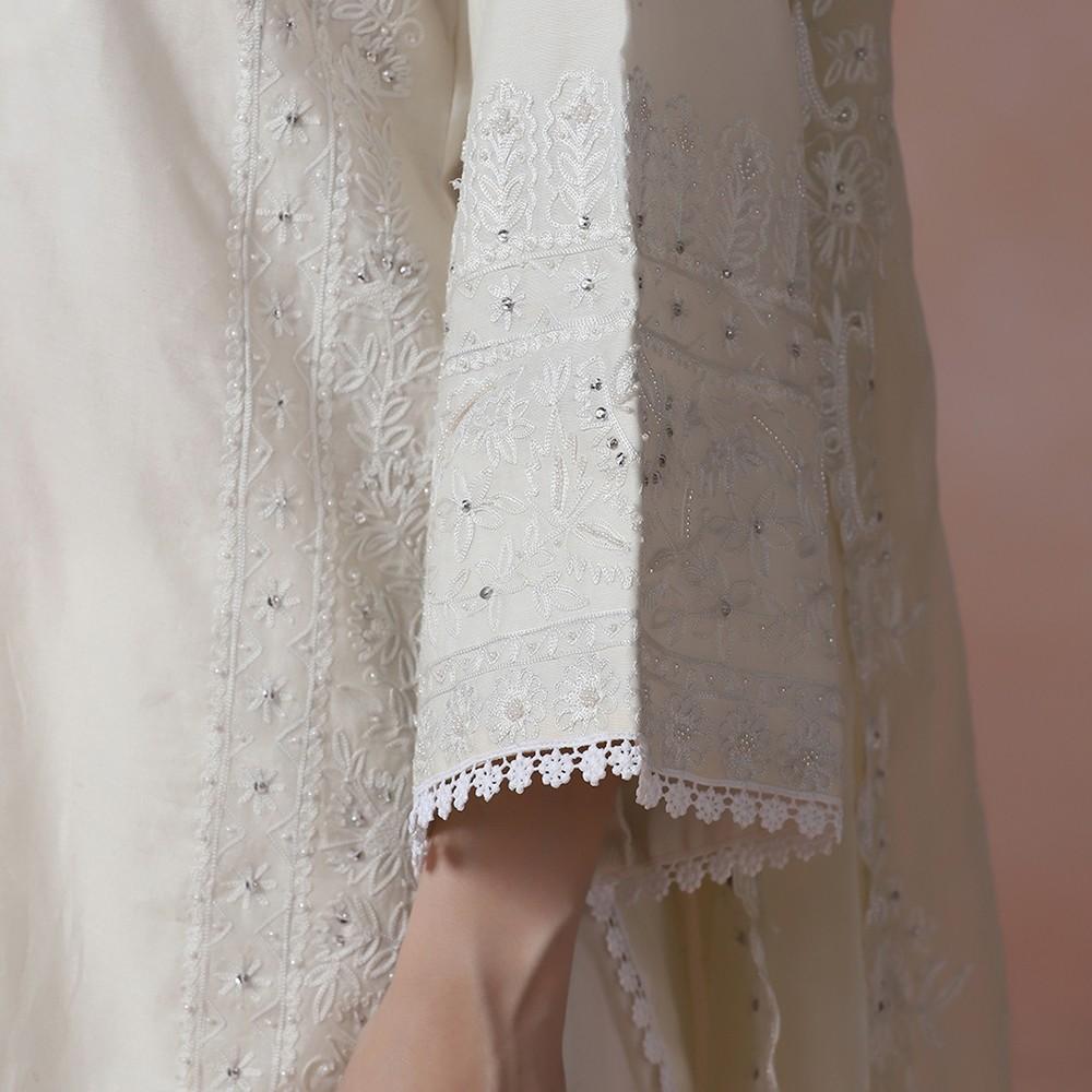 Classic Ivory Chanderi Kurta Set With Fine Thread & Pearl Work
