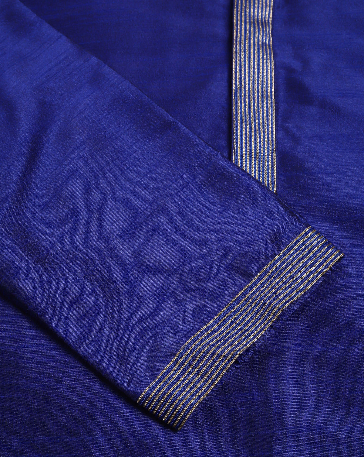Blue Silk Kurta Set With Aari Zari Embroidery
