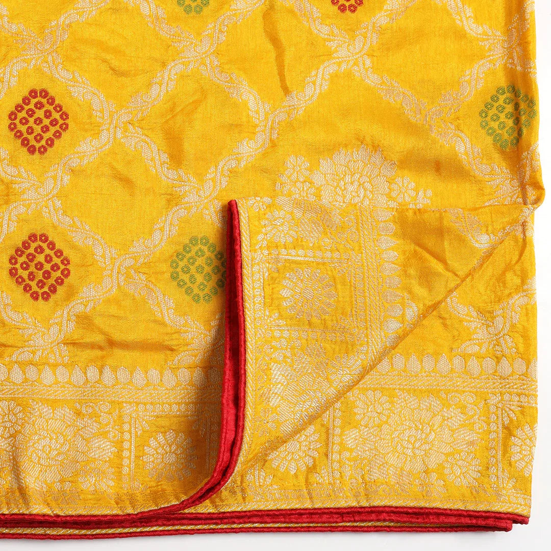 Yellow Bandhani Georgette Saree With Unstitched Blouse