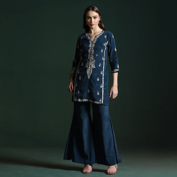 Crepe Co-ord Set with Embroidered Zari Work