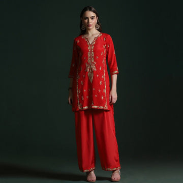 Crepe Co-ord Set with Embroidered Zari Work