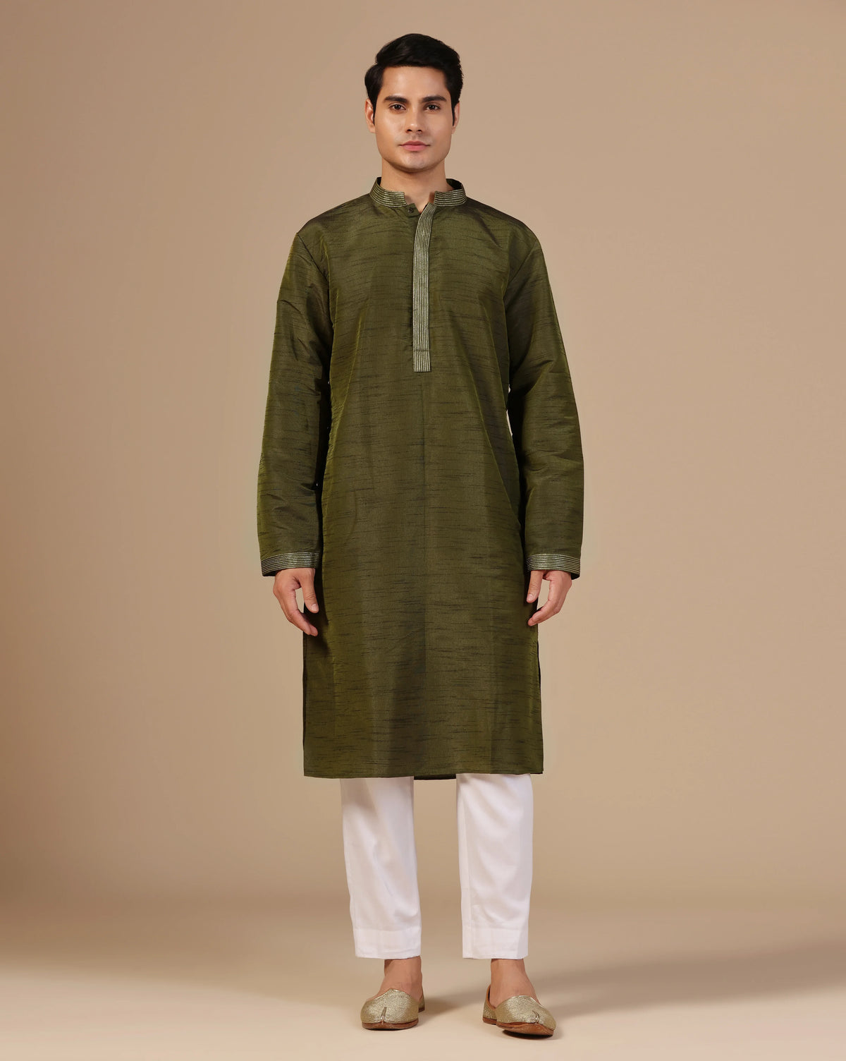 Elegant Green Silk Kurta Set With Aari Zari Embroidery
