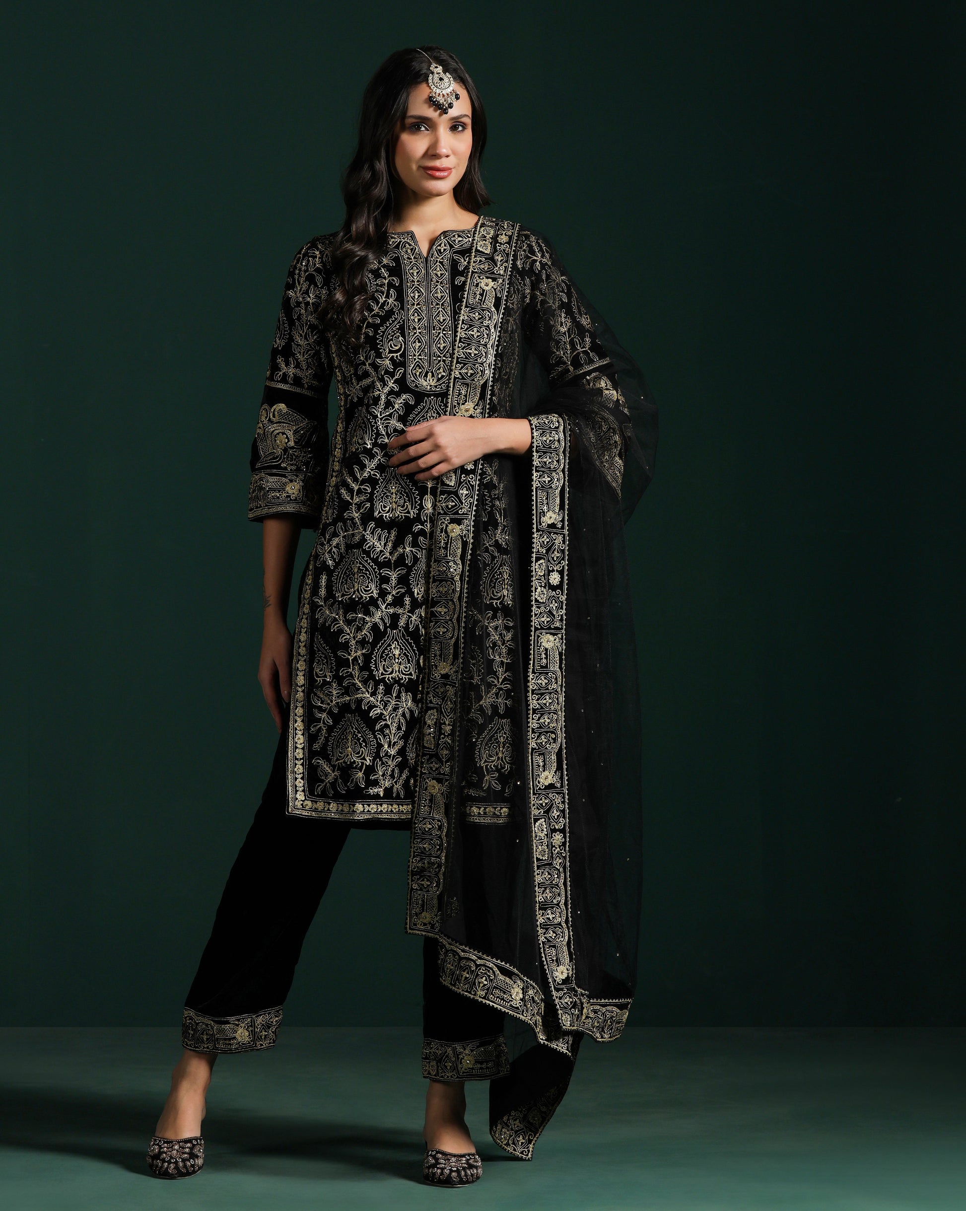 Black Velvet Dori Embroidered Kurta Set