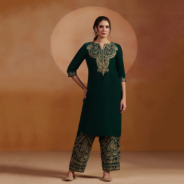 Emerald Green Velvet Aari Embroidered Kurta Set