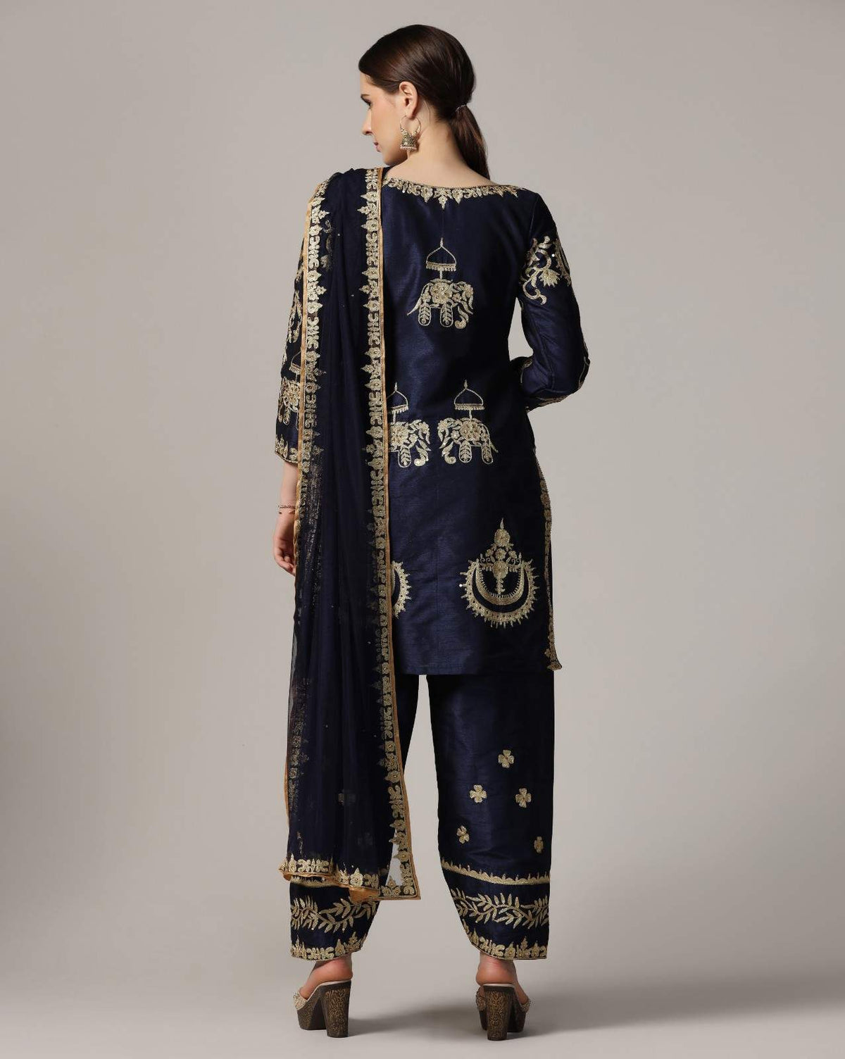 Royal Blue Kurta Salwar Set With Intricate Aari Embroidery