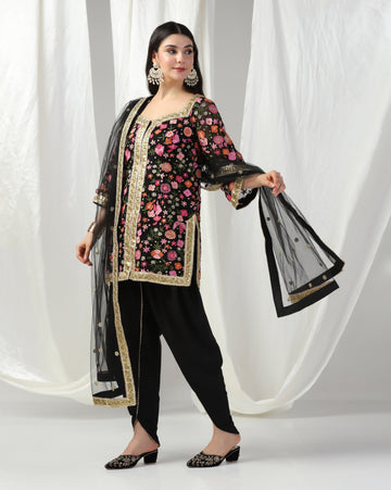 Aari Embroidered Black Kurta Set With Dupatta