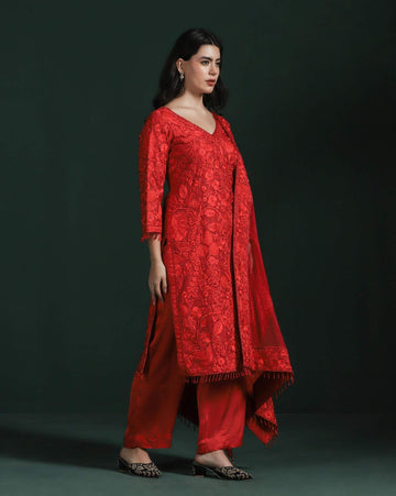 Elegant Red Kurta Set With Tone-on-Tone Thread Embroidery & Tassels