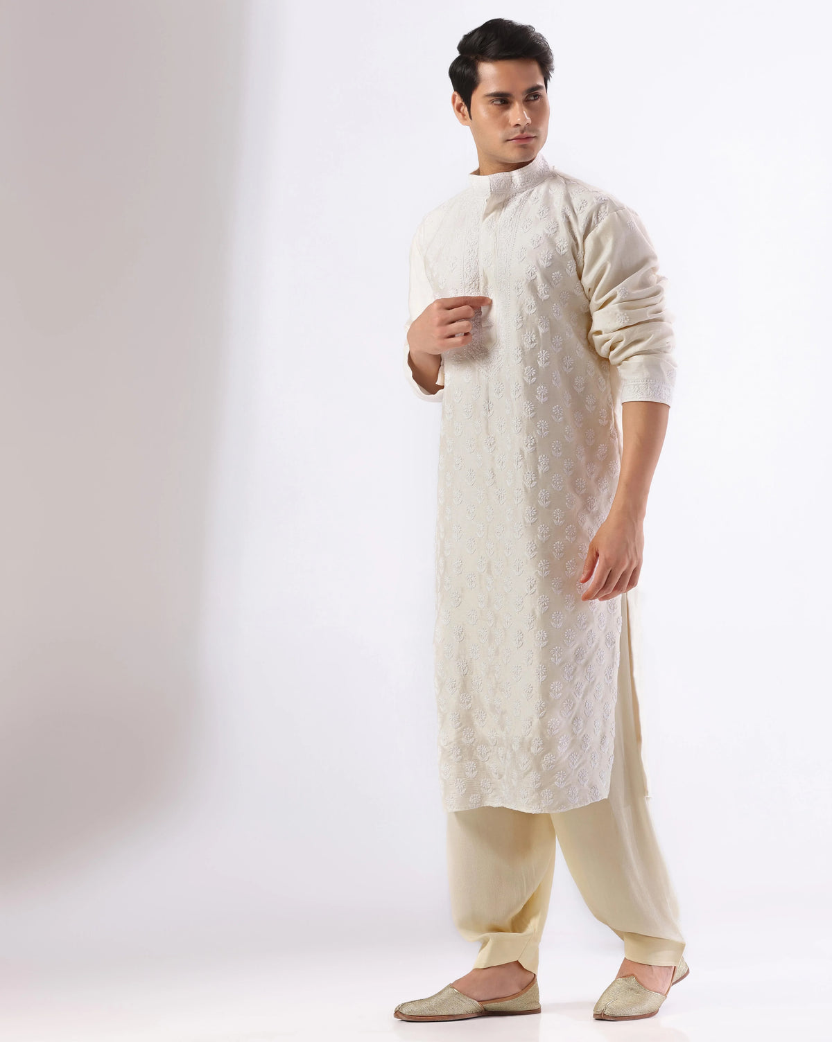 Classic Men's Chikankari Kurta