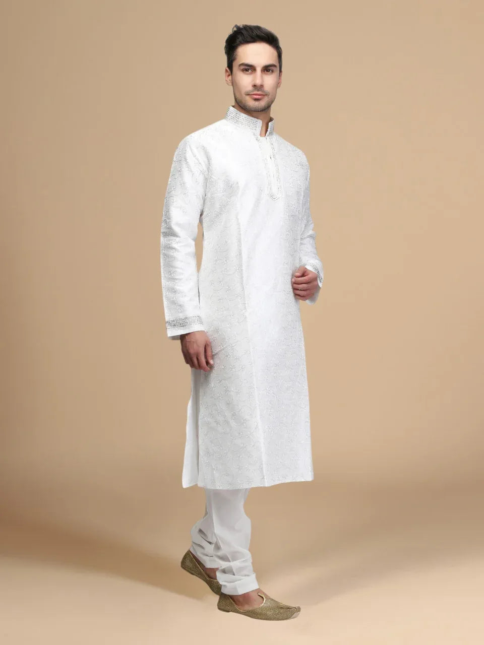 Elegant White Embroidered Men's Kurta Set