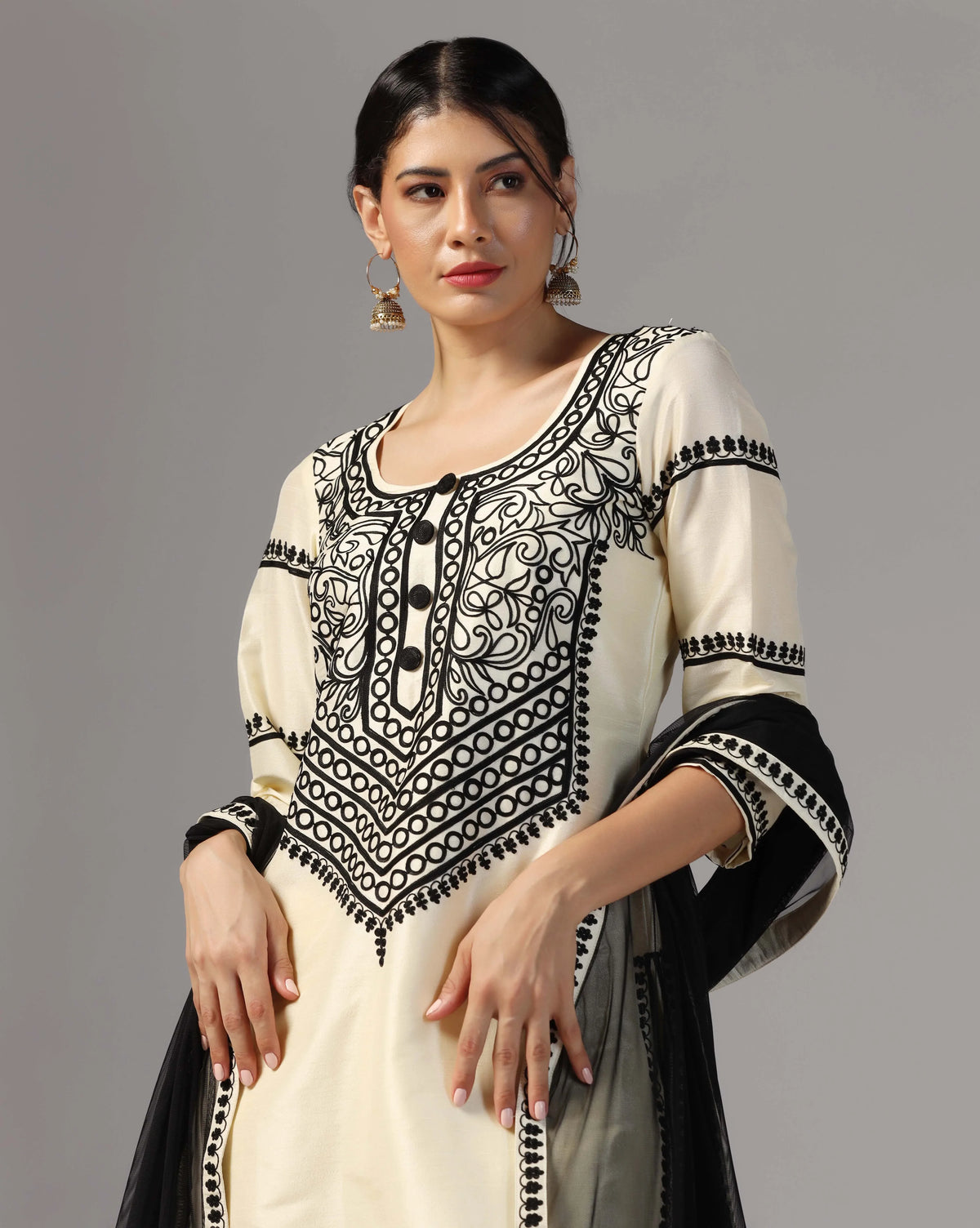 Embroidered Kurti Set