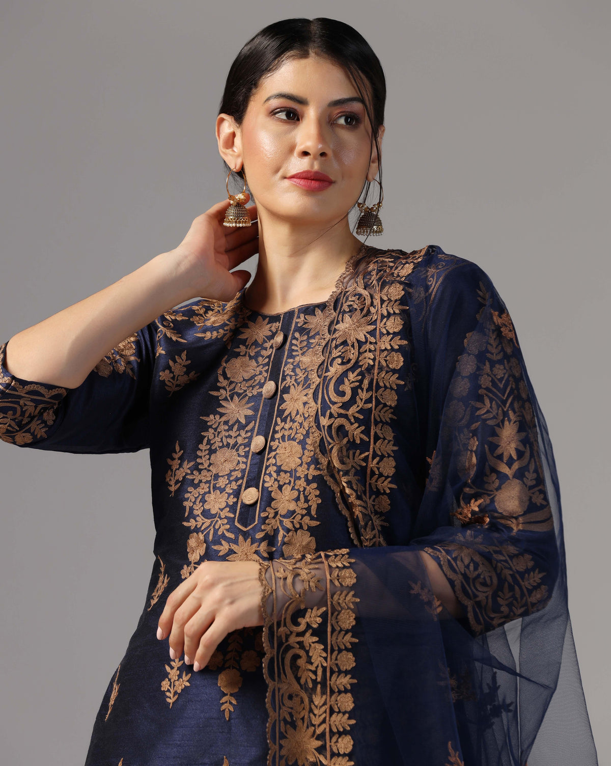 Thread Embroidered Navy Blue Kurta With Pant & Dupatta