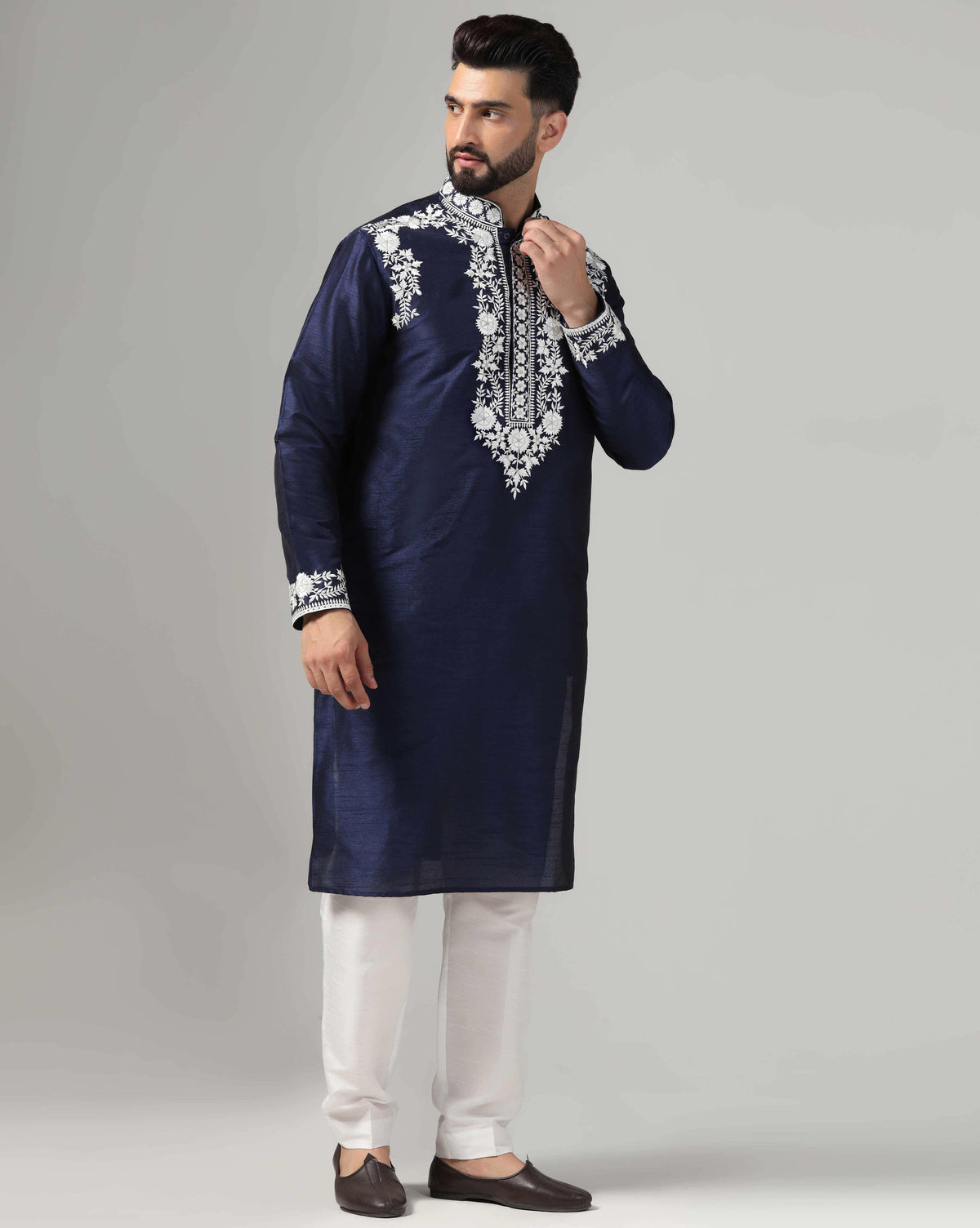 Elegant Deep Blue Men's Kurta Set With Intricate White Resham Work