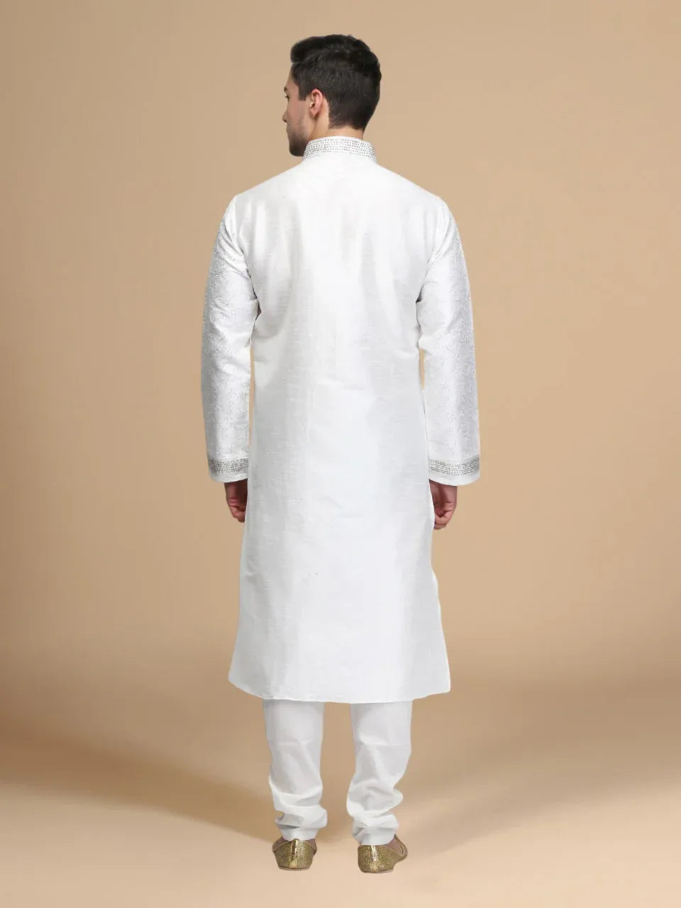Elegant White Embroidered Men's Kurta Set