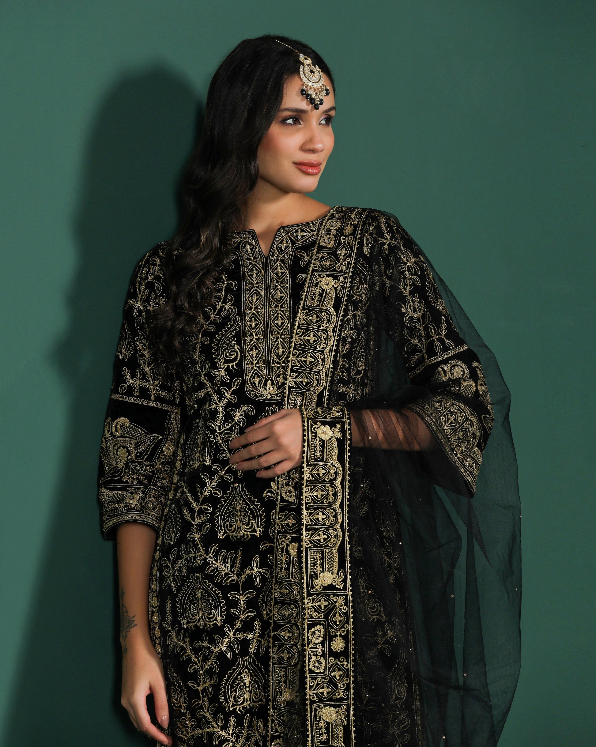 Black Velvet Dori Embroidered Kurta Set
