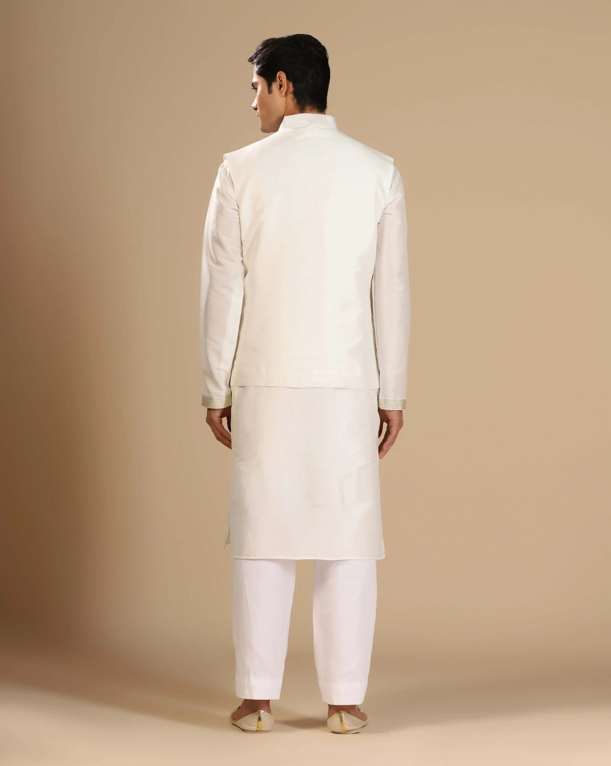 Elegant Off-White Embroidered Kurta Set With Bundi Jacket