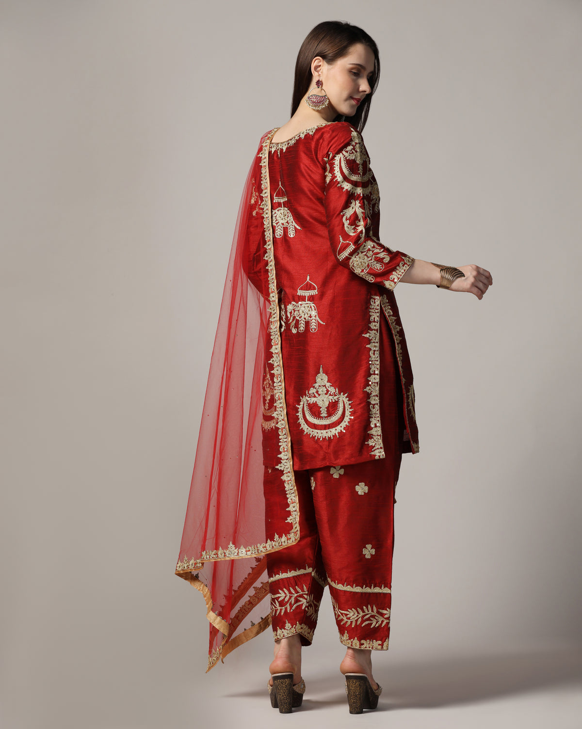 Maroon Aari Embroidered Kurta Set With Dupatta