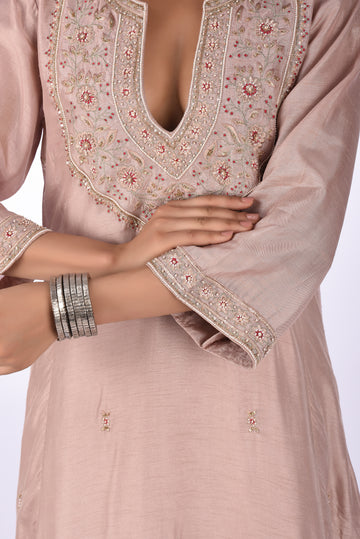 Kurti With Pants And Dupatta Peach Silk Embroidered Kurta Set with Dupatta