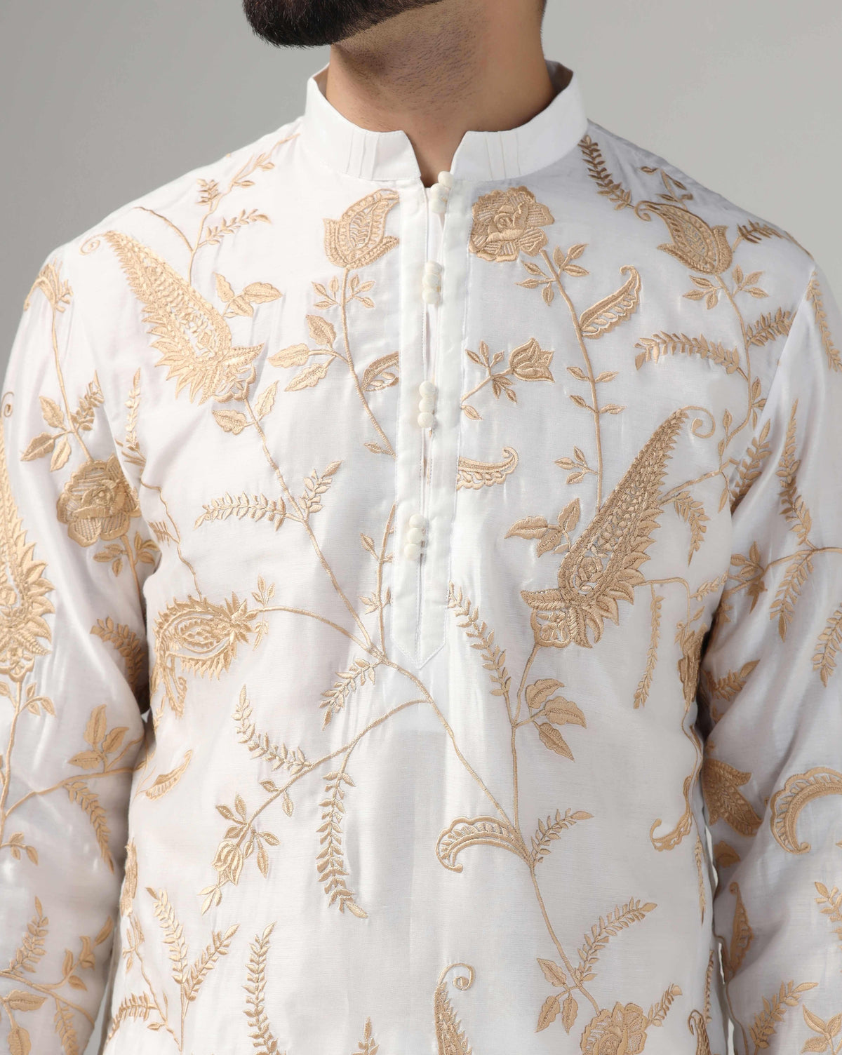 Off-White Kurta With Elegant Resham Embroidery
