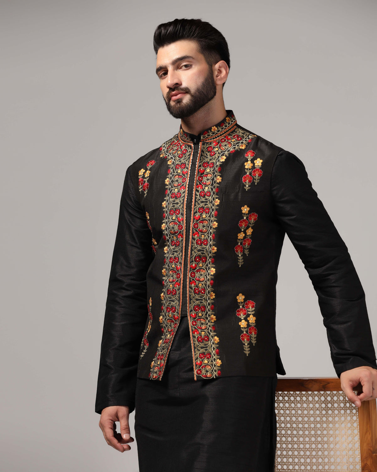 Men's Ethnic Black Kurta Set With Embroidered Nehru Jacket