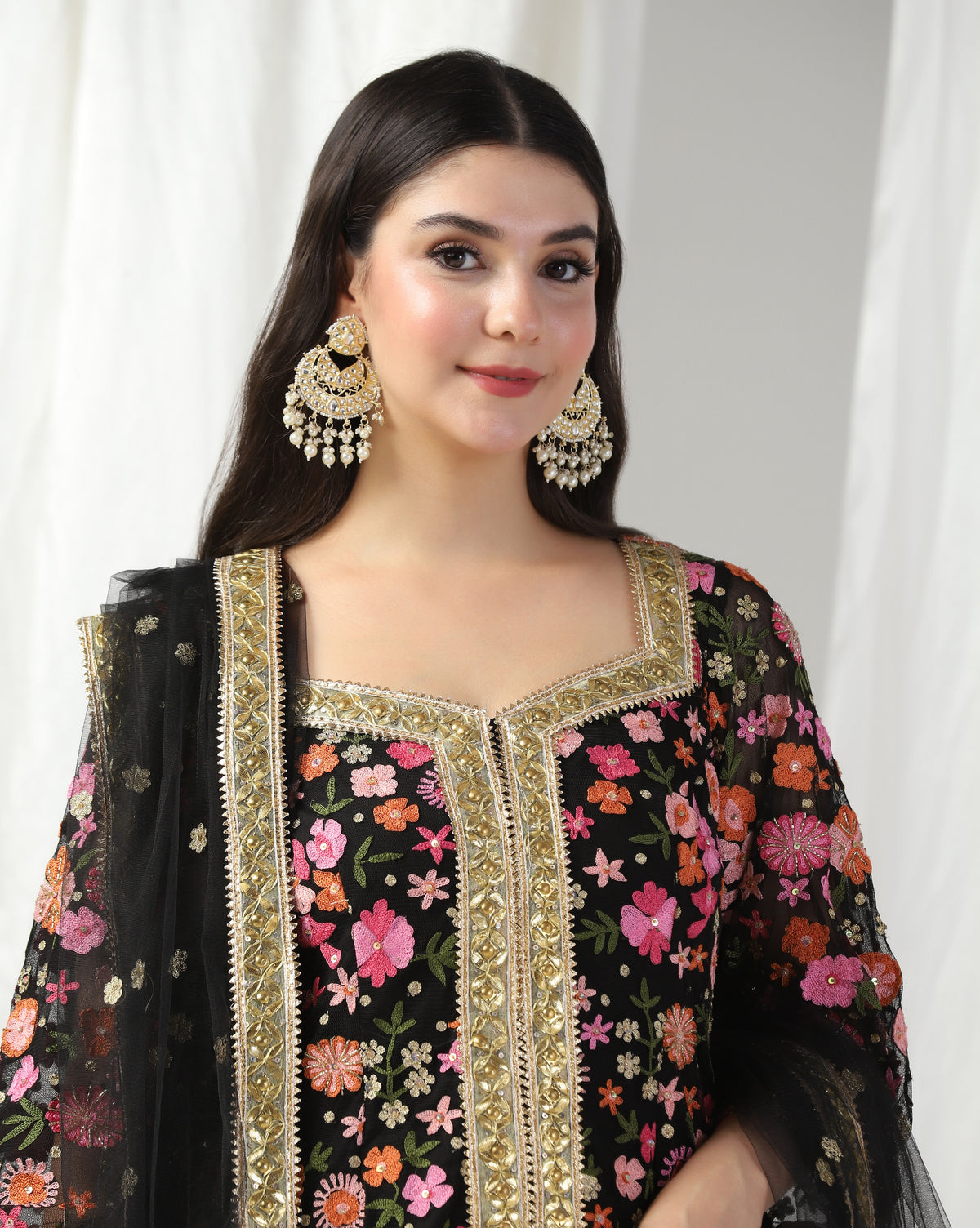 Aari Embroidered Black Kurta Set With Dupatta