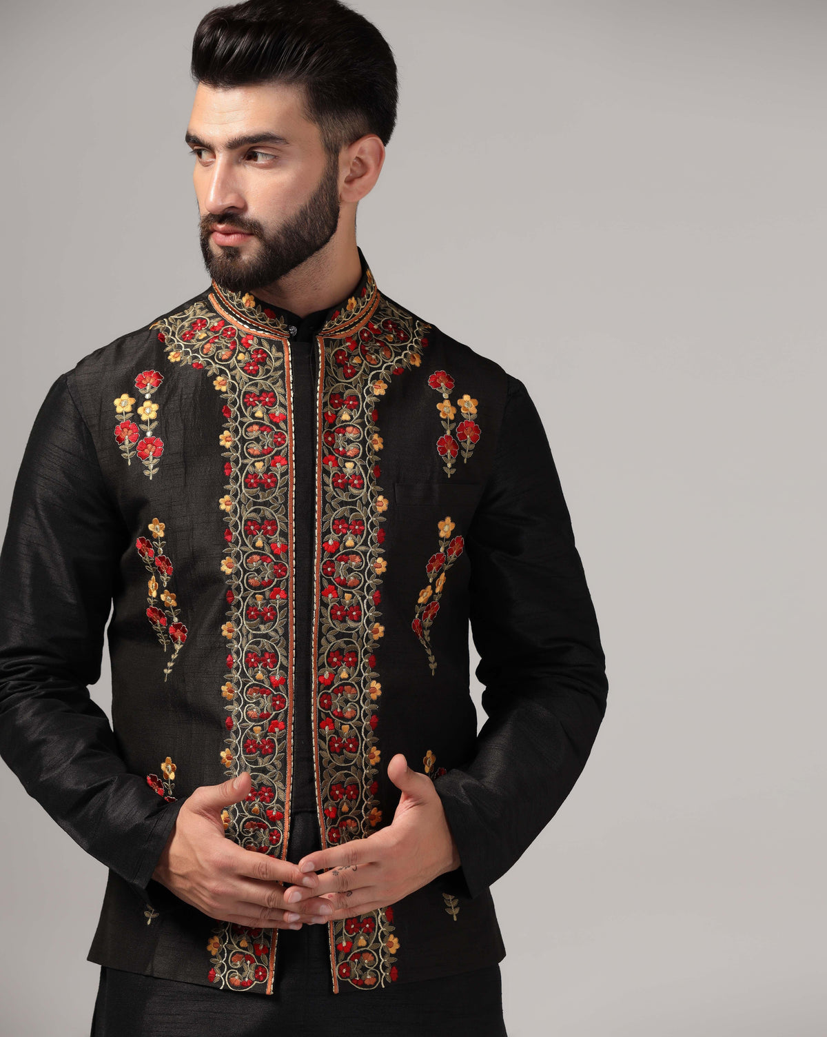 Men's Ethnic Black Kurta Set With Embroidered Nehru Jacket