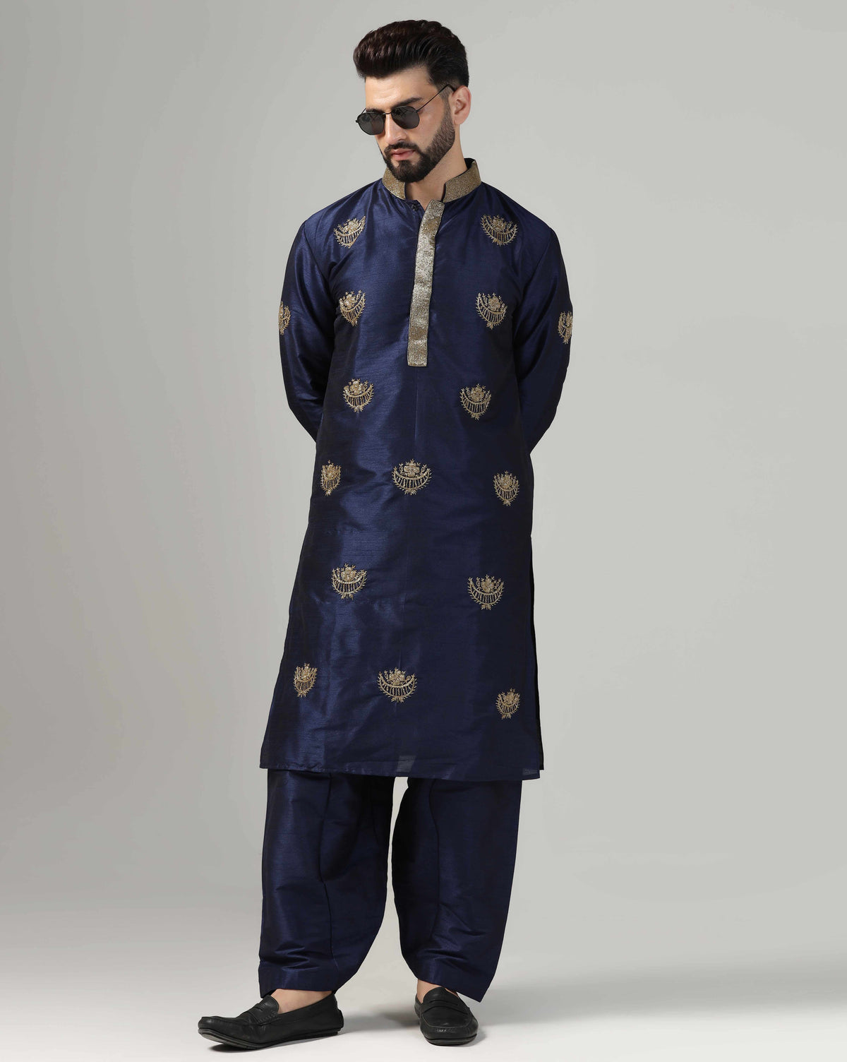 Men's Blue Kurta Set With Intricate Gold Hand Embroidery