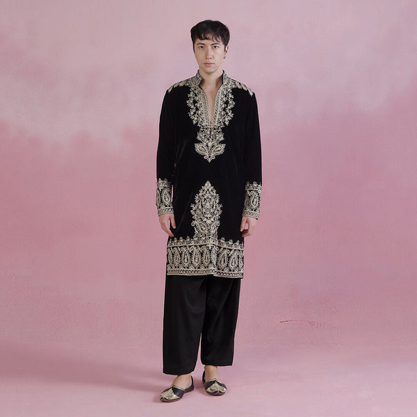 Black Velvet Dori Embroidery Kurta Set